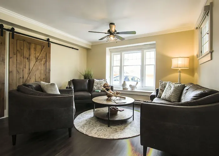 Chatham House Kelowna Bed & Breakfast